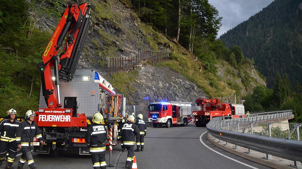 Feuerwehrübung mit Verkehrsunfall