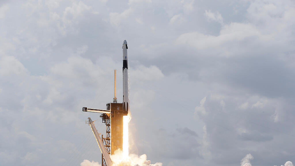 Space X, Crew Dragon, Flacon 9, Cape Canaveral