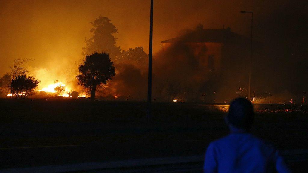 Feuer auf Korsika