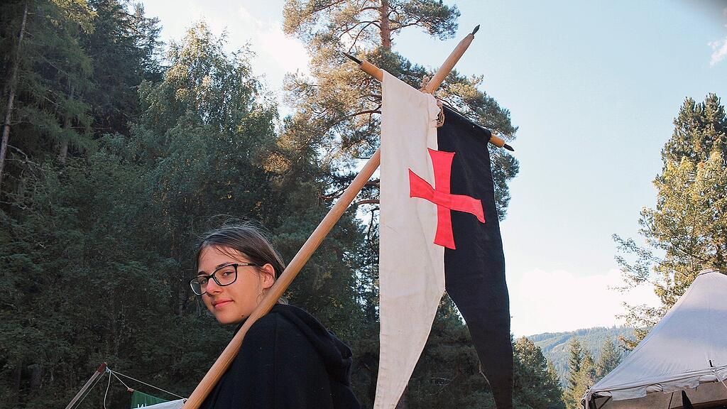 Mittelalterfest auf Burg Finstergr\u00fcn