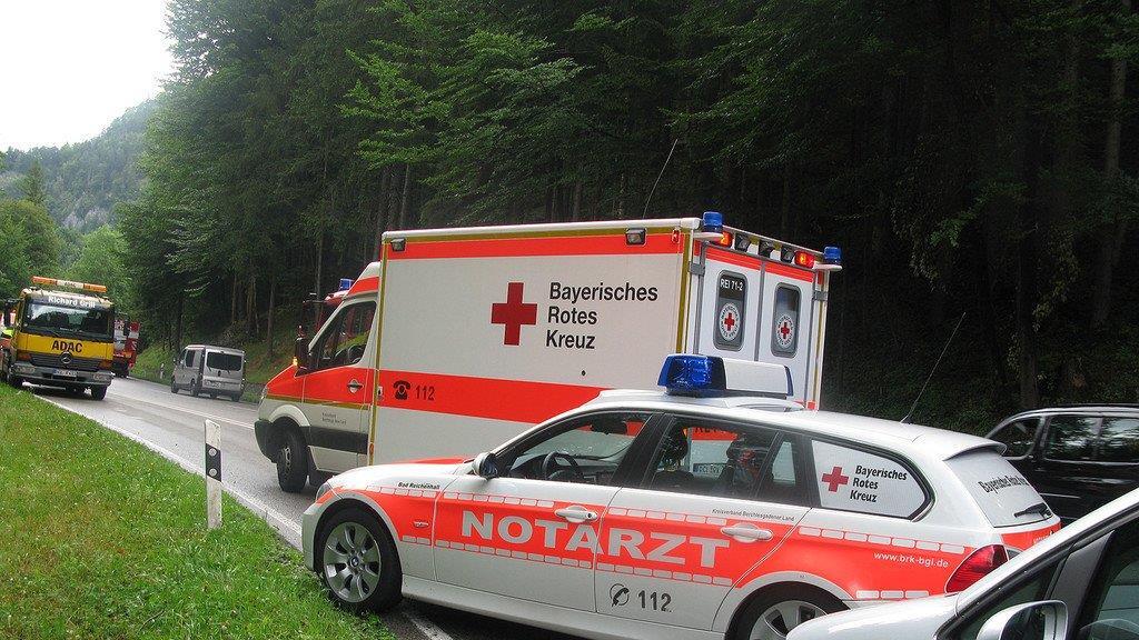 Pkw-Absturz über B20