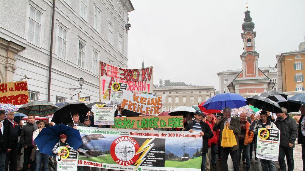 Demonstration 380 kv Mozartplatz