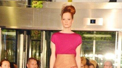 Mischa Barton: La Hong Wien (2)