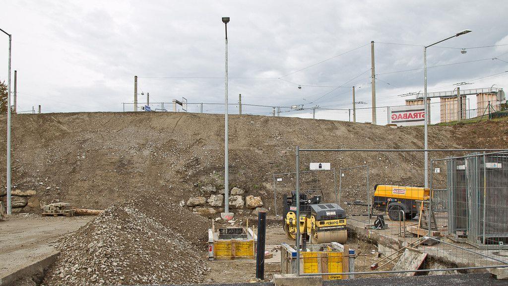Feinschliff an der Baustelle im Lieferinger Tunnel