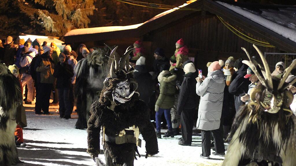 Perchtenlauf Lung\u00f6tz