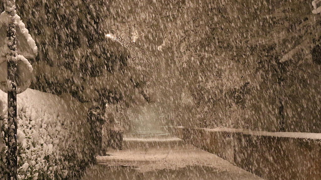 Wintereinbruch in Stadt Salzburg