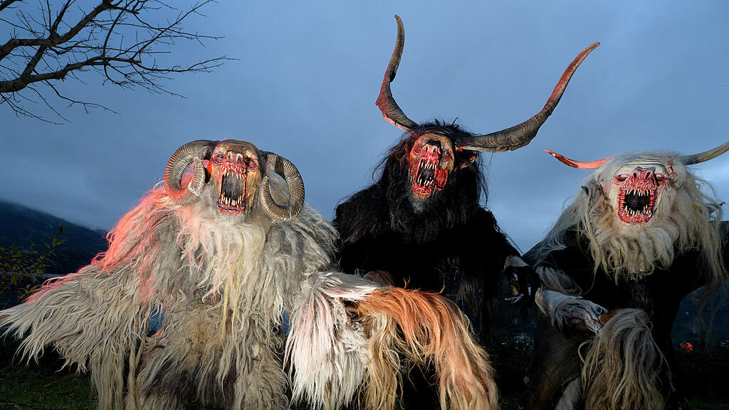 Krampus, Pertchen,