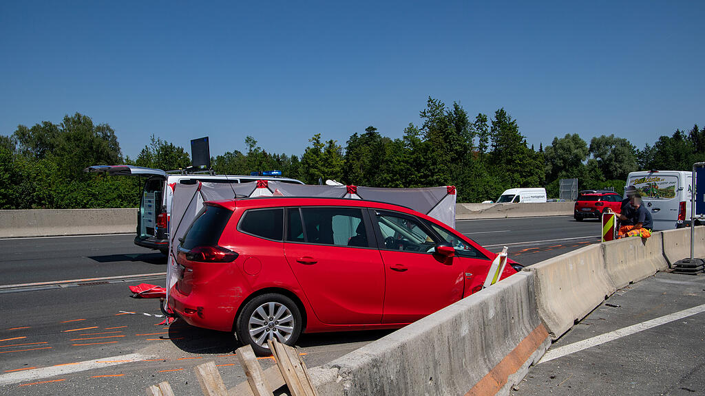 Tödlicher Pkw-Unfall A1 Flughafen