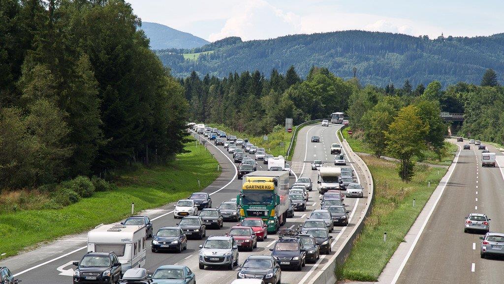 Stau beim Knoten Salzburg
