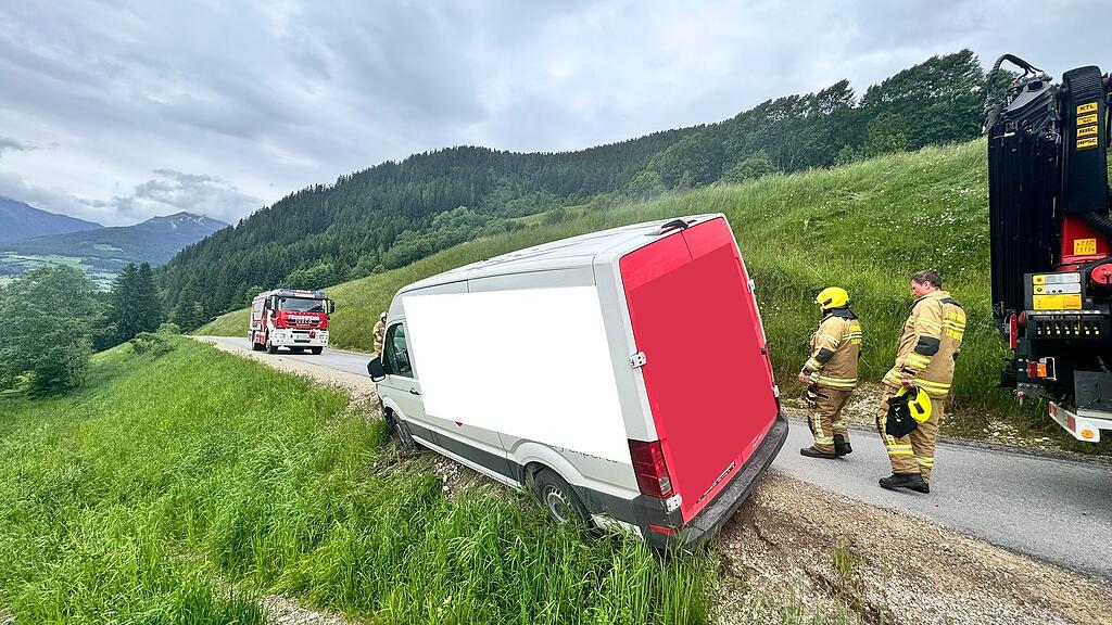 Fahrzeugabsturz in Tamsweg
