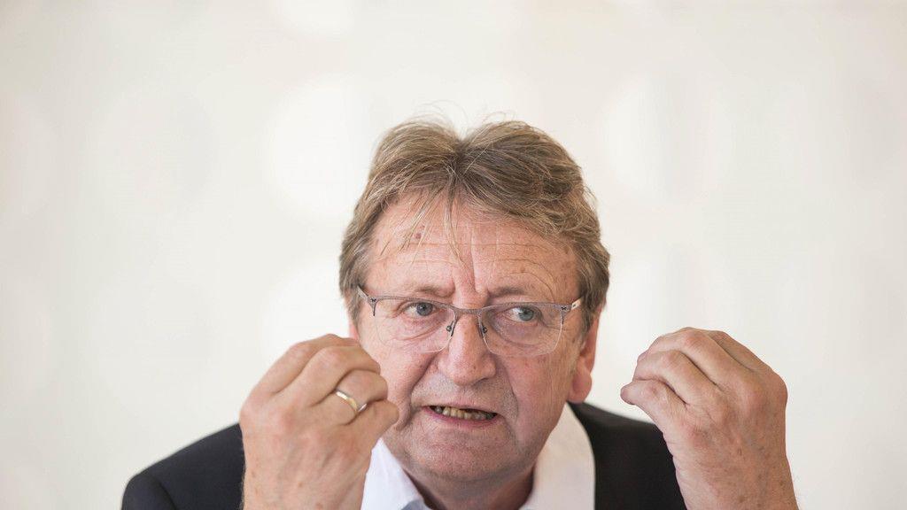 Pressekonferenz mit Karl Schnell