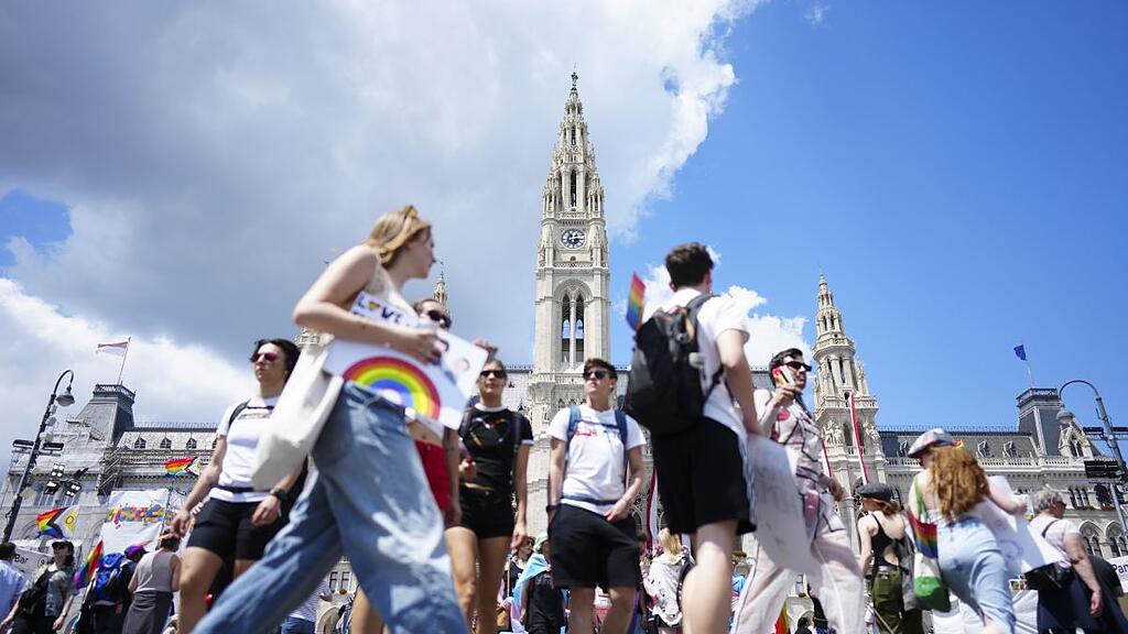 Regenbogenparade Wien 2023