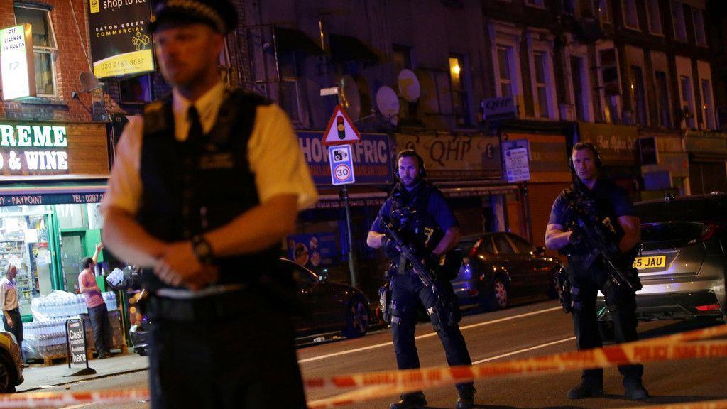 Terror in London: Fahrzeug rast in Menschenmenge