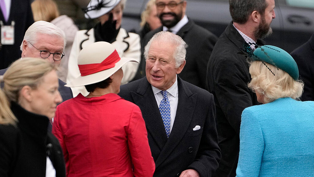 K\u00f6nig Charles III. und Camilla in Berlin