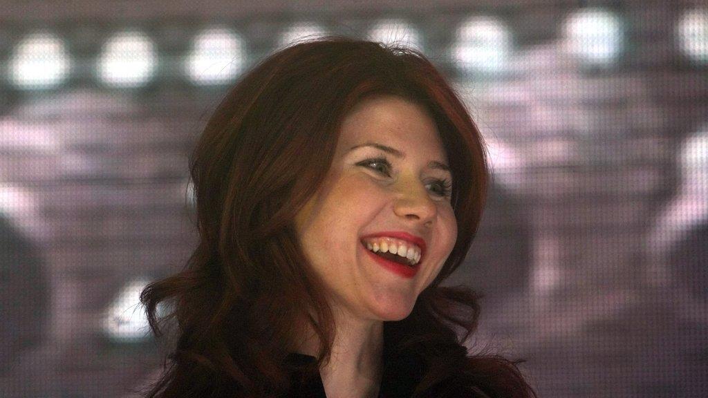 Sexy Anna: Die Welt ist nicht genug