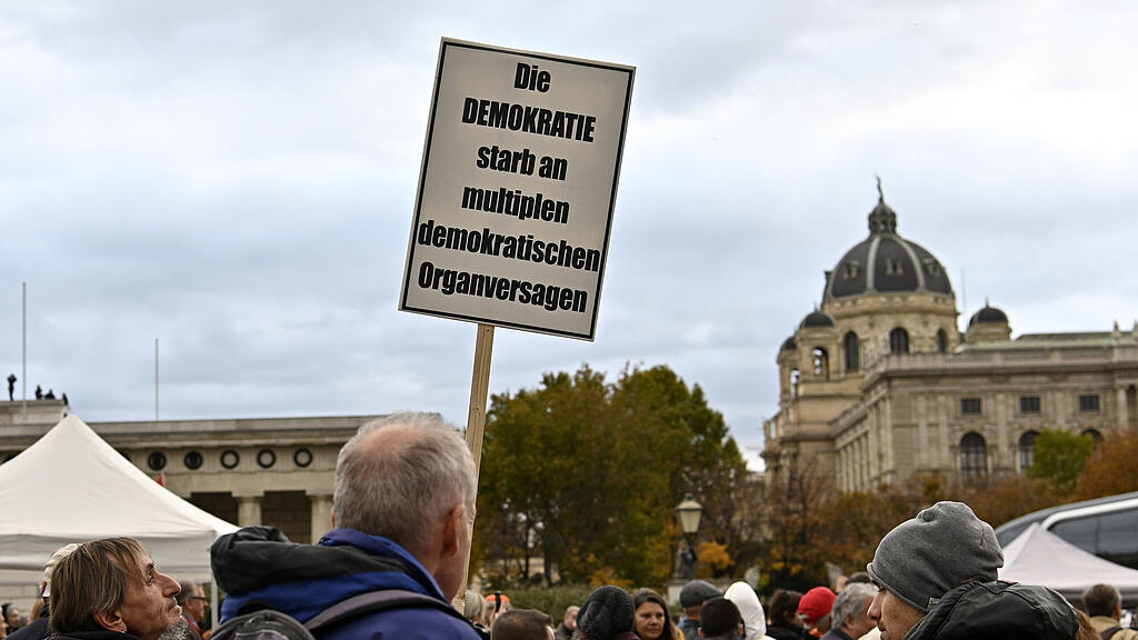 Demo gegen Corona-Maßnahmen der Regierung