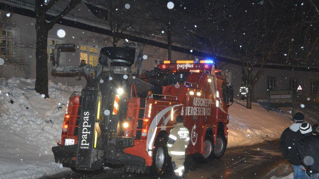 Schwierige Lkw-Bergung