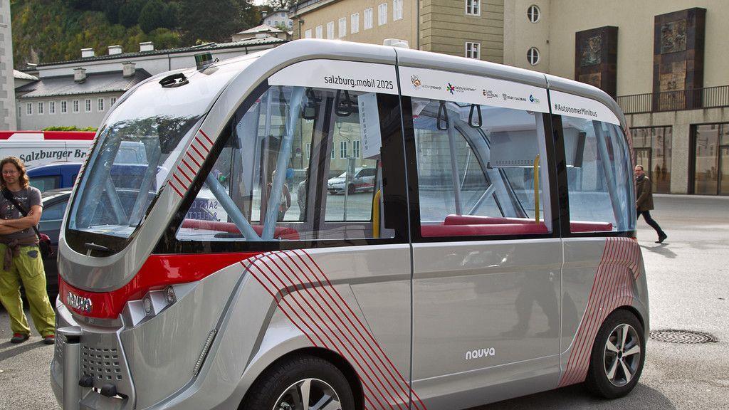 Selbstfahrender Bus in Salzburg vorgestellt