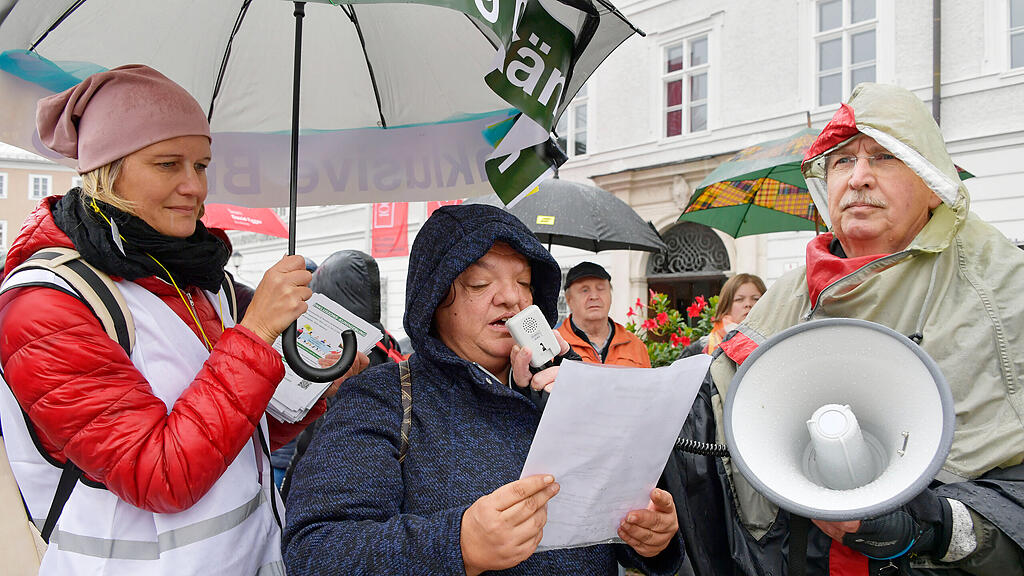 Demo Rechte für behinderte Menschen Salzburg