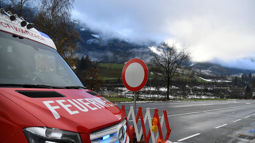 B311, Schwarzach, Sperre
