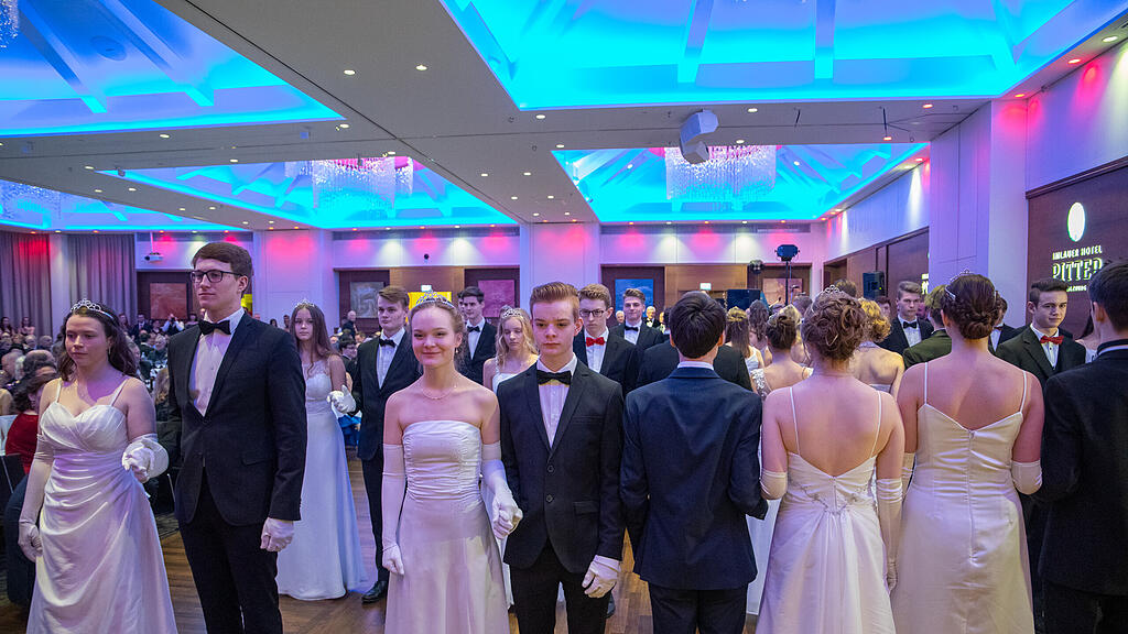 74. Polizeiball