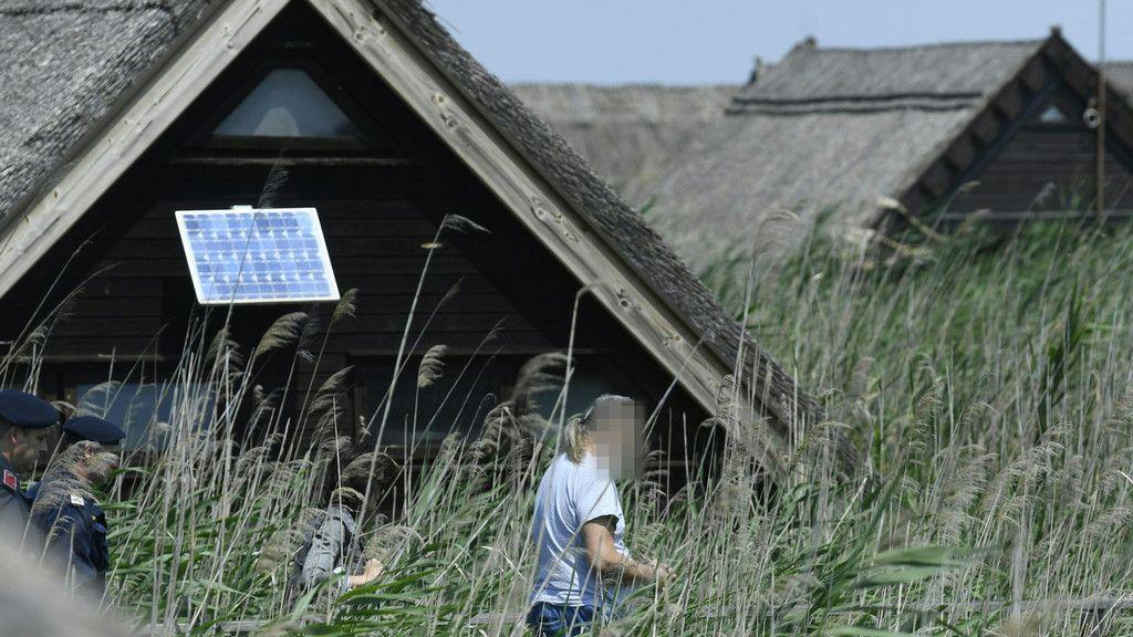 Tatrekonstruktion am Neusiedler See