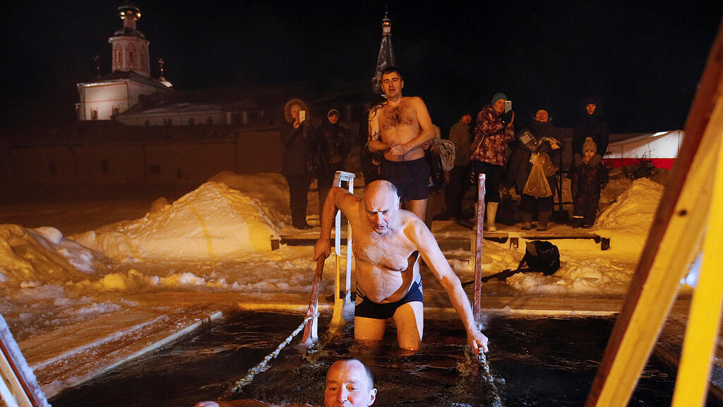 Eisbad in Russland