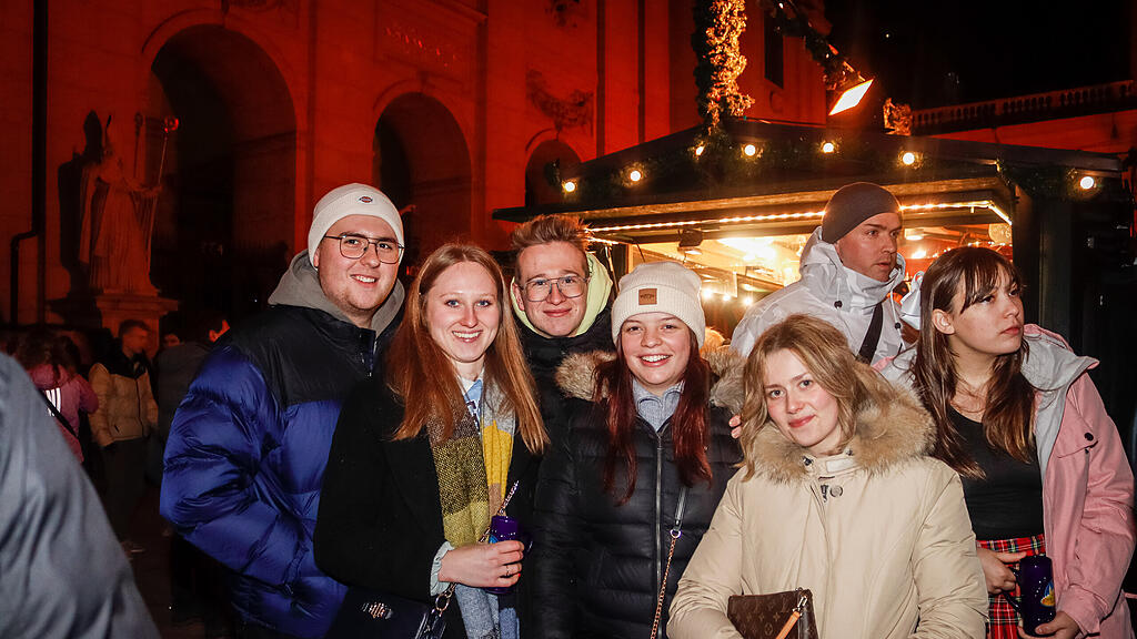 Salzburger Christkindlmarkt - Er\u00f6ffnung