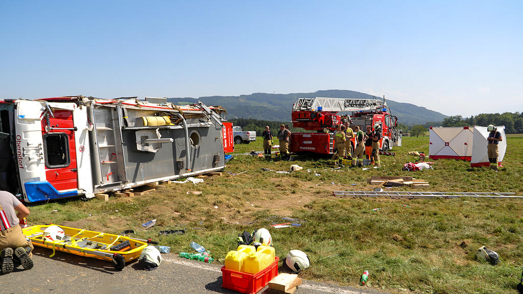 VU Feuerwehrauto Göming