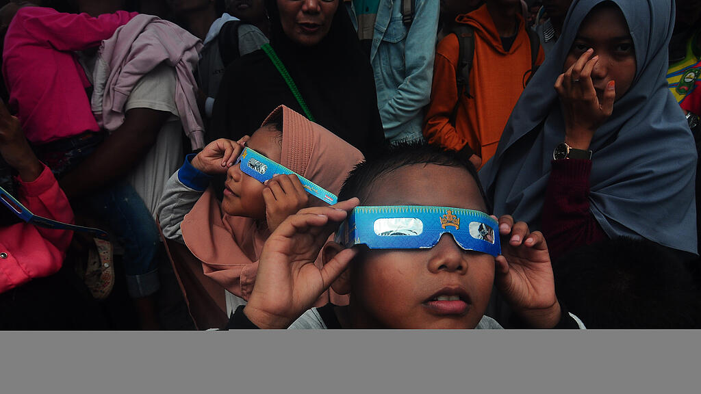 Sonnenfinsternis, Asien