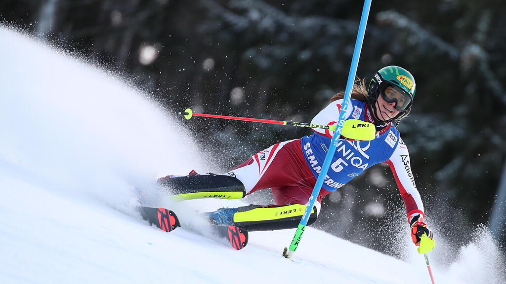 Katharina Liensberger beim Slalom am Semmering