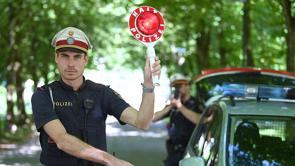 Polizei, Verkehrskontrolle, Kontrolle