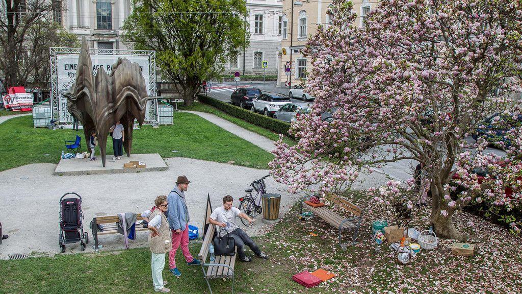 Kunstaktion am Makartsteg