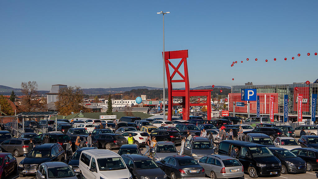 XXX-Lutz-Eröffnung Eugendorf