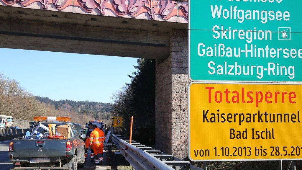 Ladegut auf A1 verstreut