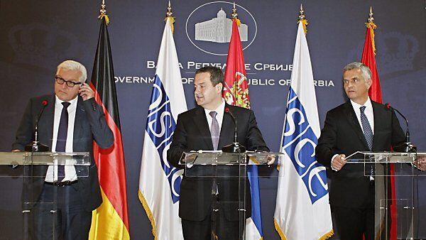 Frank-Walter Steinmeier, Ivica Dacic und Didier Burkhalter in Belgrad