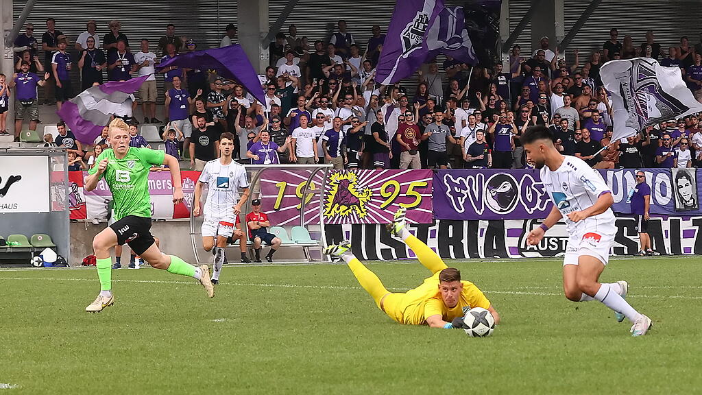 Wals-Gr\u00fcnau, Austria Salzburg