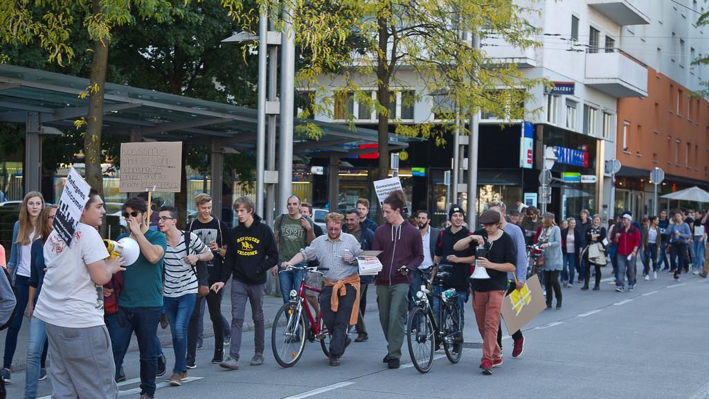 Demo für Bleiberecht von Flüchtlingen