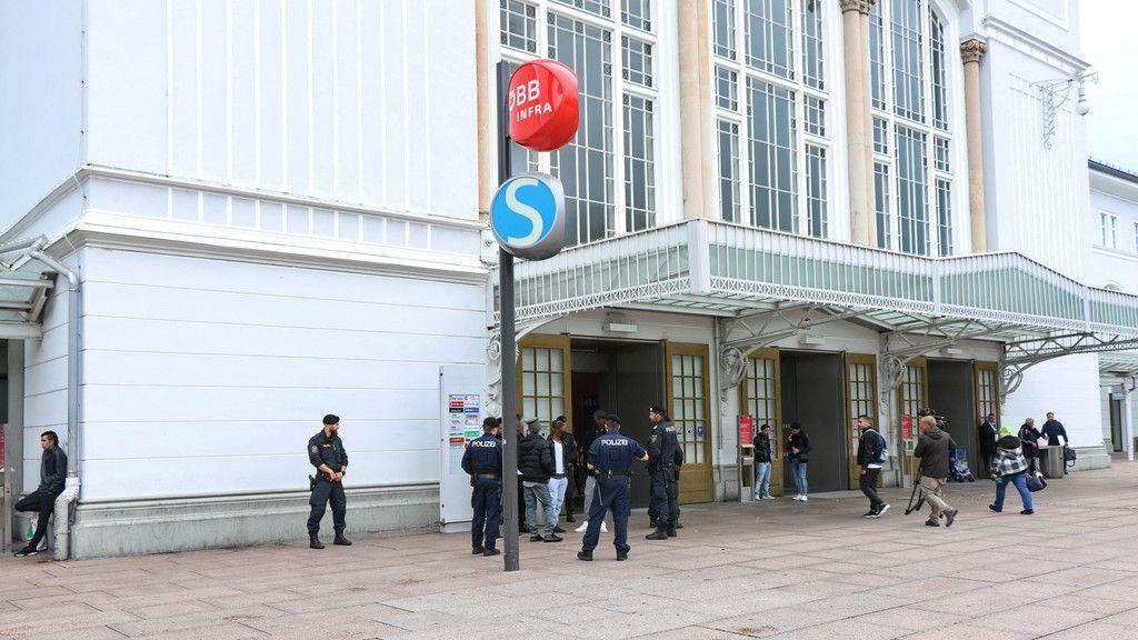 Präsenz der Polizei am Salzburger Hauptbahnhof seit August erneut erhöht