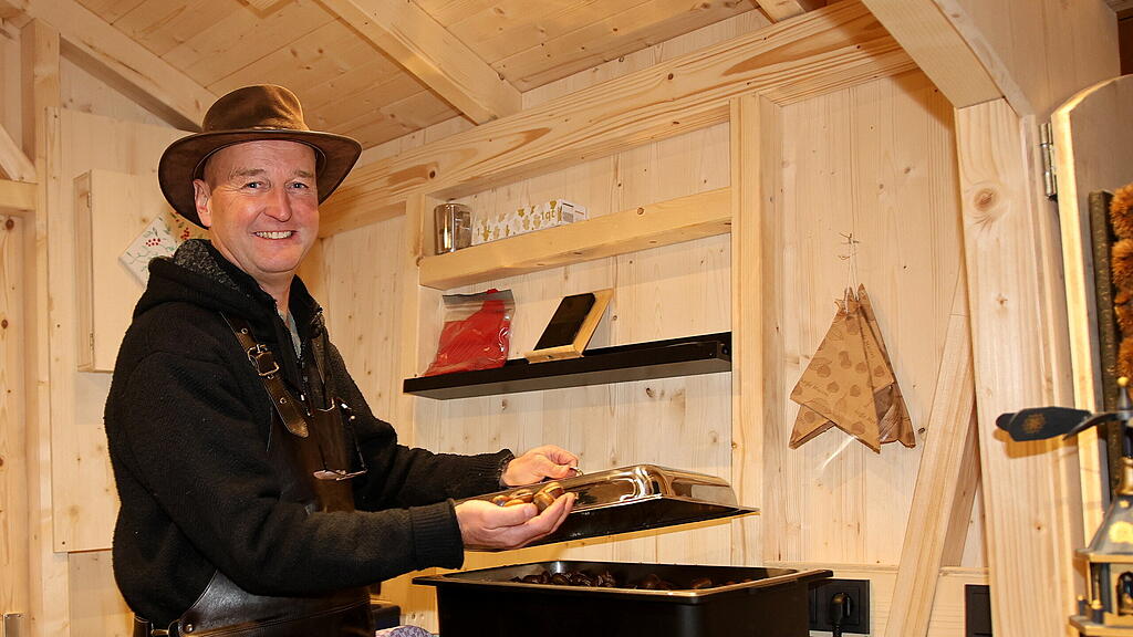 Adventmarkt in Hallein ist Er\u00f6ffnet