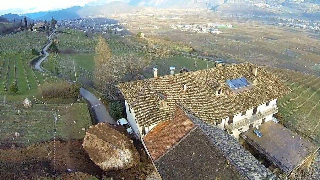 Südtirol: Felssturz in Rungg in Tramin - spektakuläre Luftaufnahmen