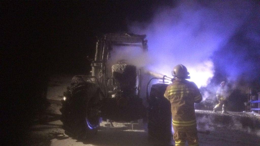 Traktor in Kaprun in Brand