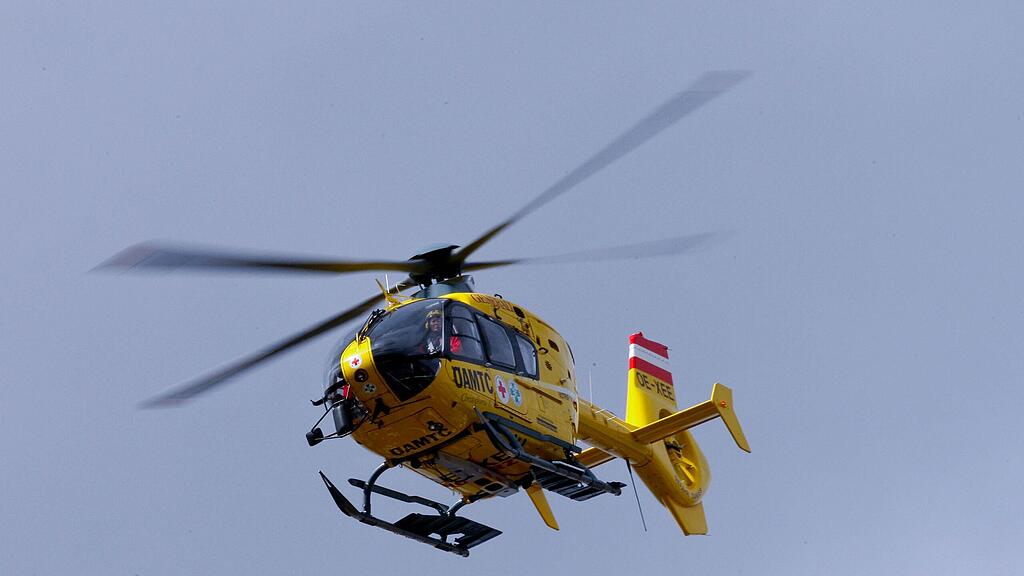 Der 16-Jährige musste in eine Spezialklinik geflogen werden. (Symbolbild)