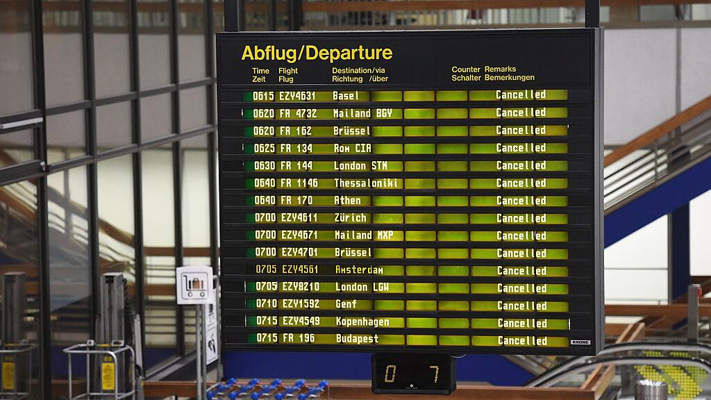Wird der Flug gestrichen, haben Fluggäste Anspruch auf Entschädigung.
