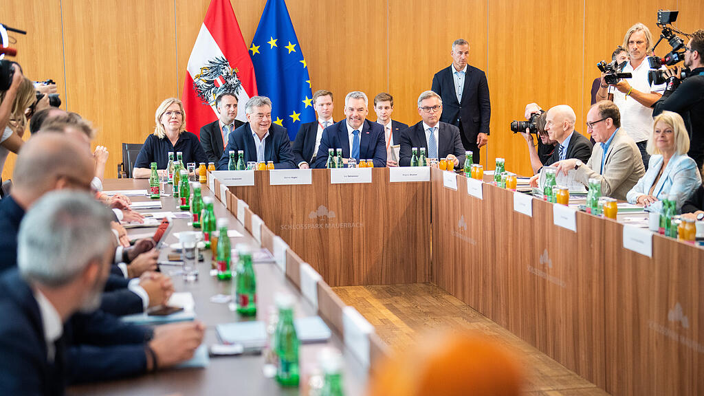 Sommer-Ministerrat: Strompreisbremse und teuerung