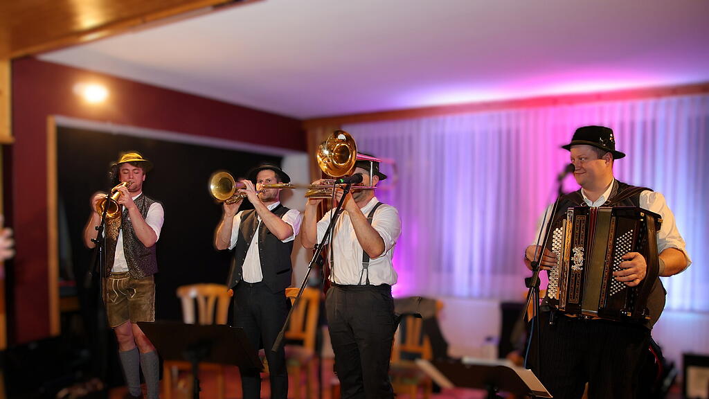 10 Jahre Vigauner Tanzlmusi im Gasthof Angerer
