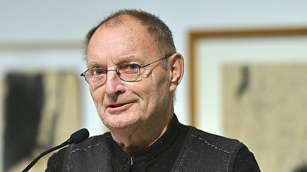 Günter Brus 2018 bei einer Ausstellungseröffnung in Wie