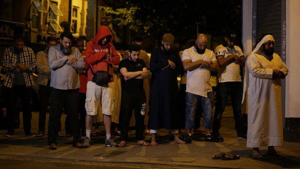 Terror in London: Fahrzeug rast in Menschenmenge