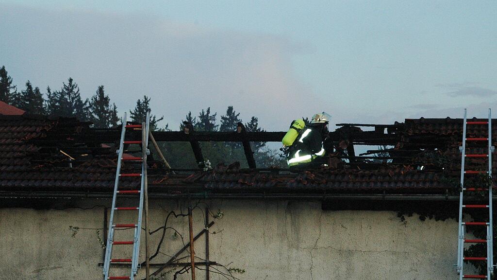Innerhlab einer halben Stunde konnten die Einsatzkräfte das Feuer löschen.