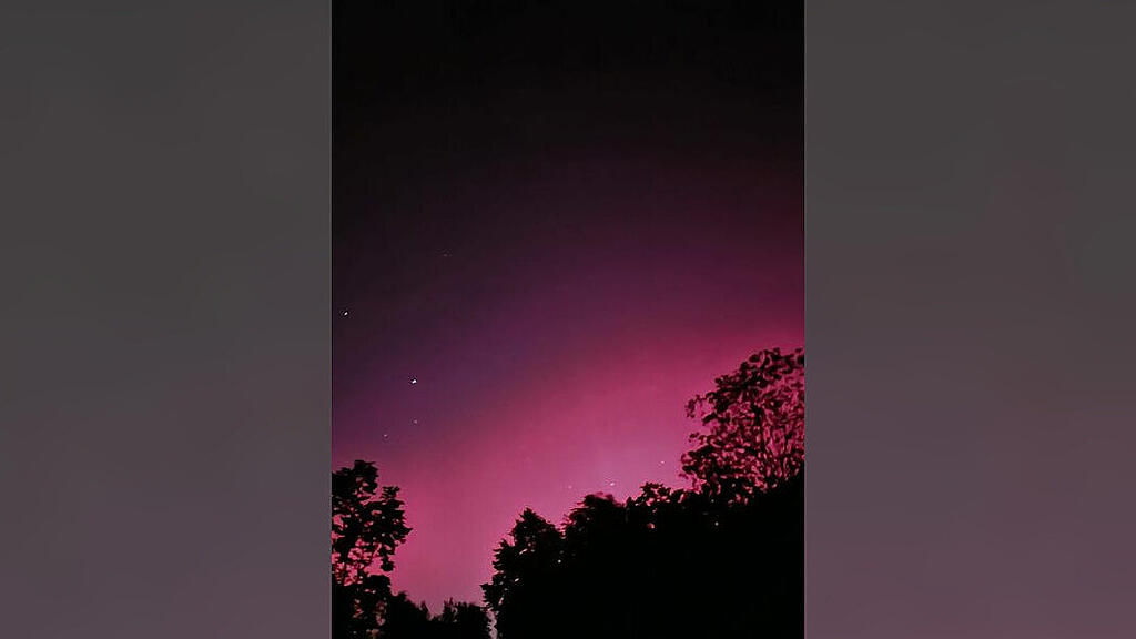 Userbilder: Polarlichter \u00fcber Salzburg